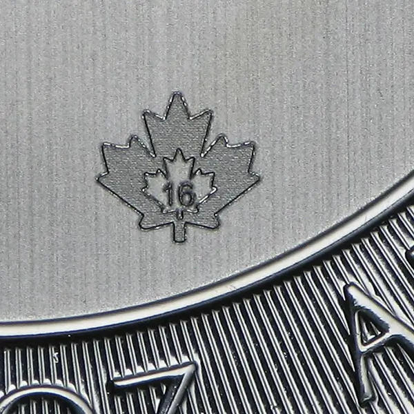 1.5 oz Canadian Snow Falcon rev
